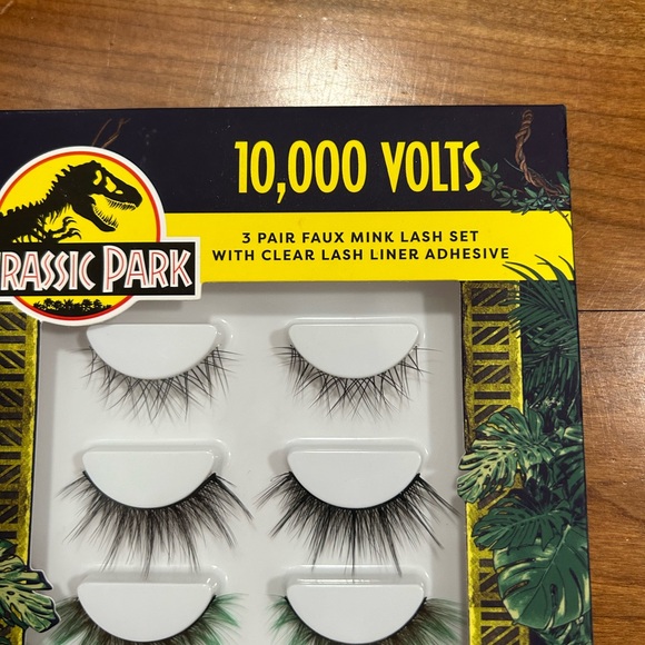 New Jurassic Park Profusion Cosmetics 3 Pair Faux Lash set Lash Liner Adhesive - Picture 4 of 7